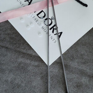 Металевий стрижень для зберігання намистин